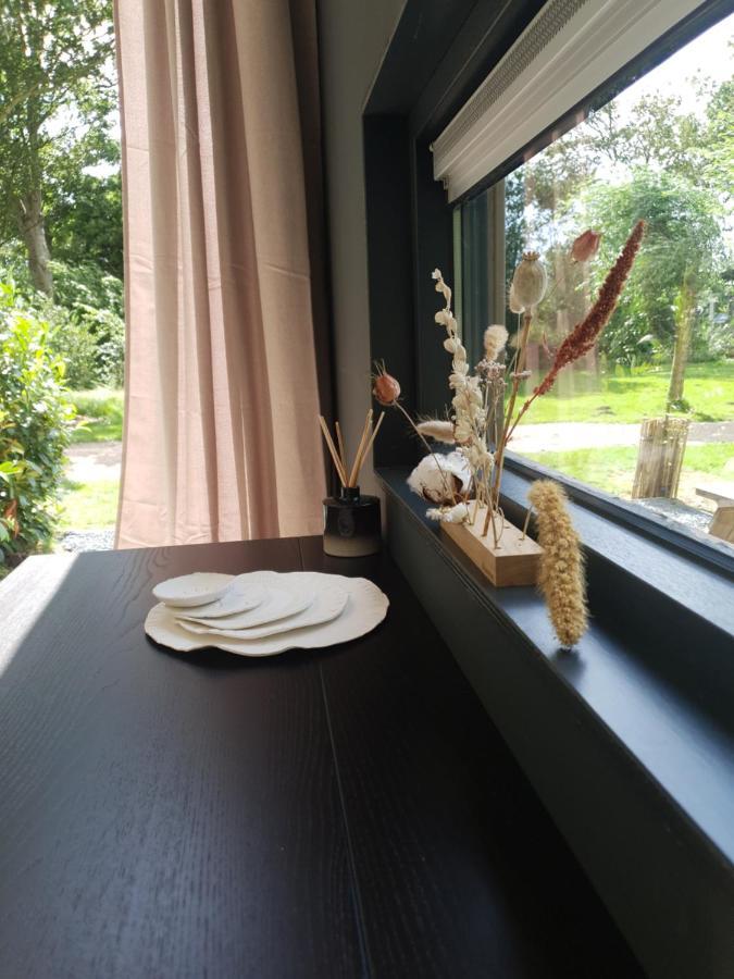 ElahuizenModern Tiny House Op Rustig Watersportpark别墅 外观 照片
